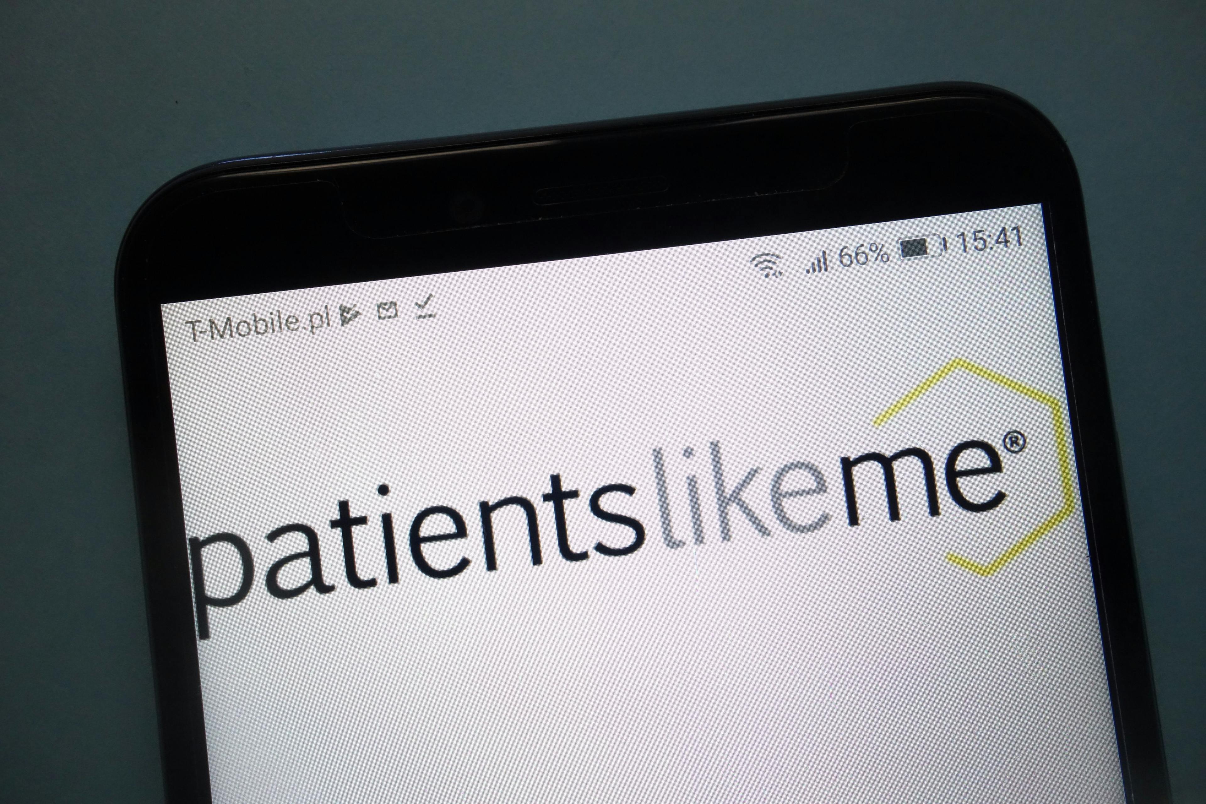 PatientsLikeMe website on a smartphone | Image Credit: © piter2121 - stock.adobe.com